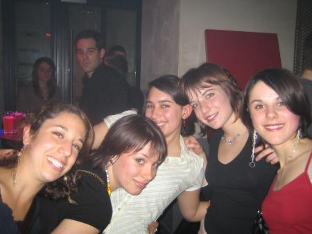 Le Saint des Seins!